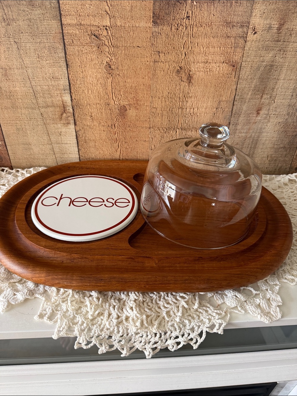 Vintage 1970s Goodwood genuine teak cheese and cracker board MCM
